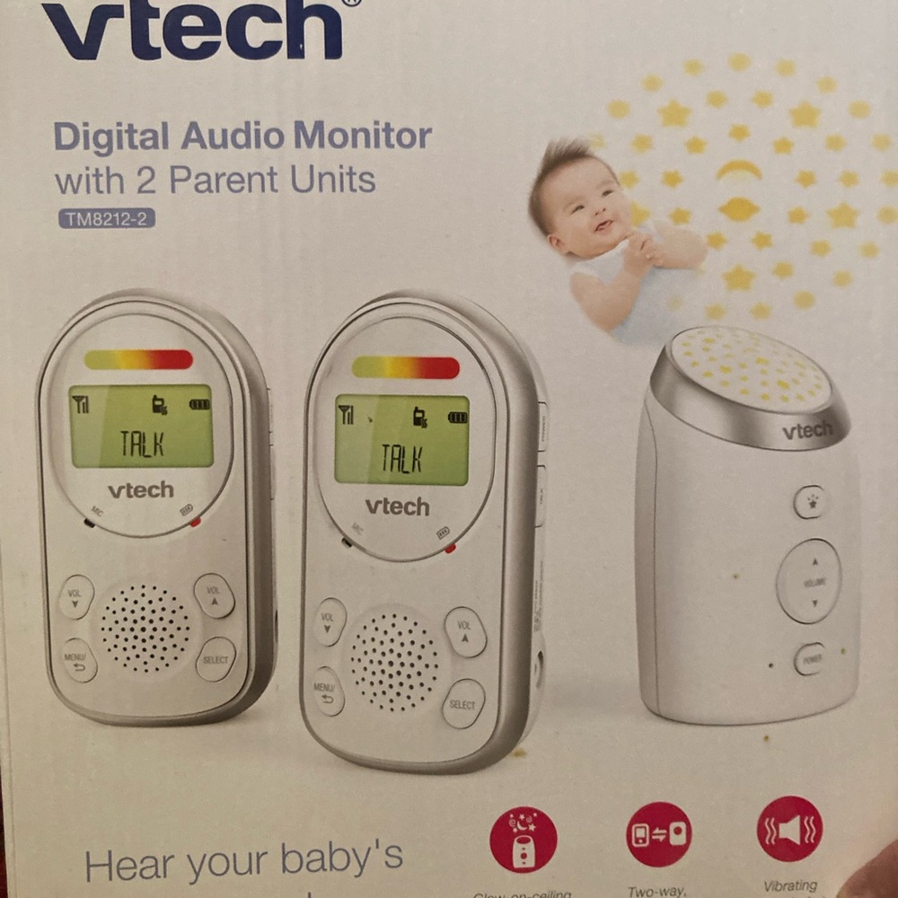 VTech White Digital Audio Monitor with Dual Parent Units